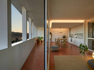 Casa Mirador del Valle en Toledo Romero & Vallejo / Estudio de arquitectura y diseño Cocinas equipadas Tablero DM Blanco