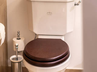 Retro WC, Traditional Bathrooms GmbH Traditional Bathrooms GmbH Klassische Badezimmer
