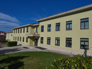 INFISSI TAGLIO TERMICO, LE.ALL.FER. S.r.l. LE.ALL.FER. S.r.l. Wooden windows Aluminium/Zinc