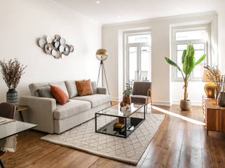 Rua Ponta Delgada - Lisboa, Hoost - Home Staging Hoost - Home Staging Ruang keluarga: Ide desain interior, inspirasi & gambar