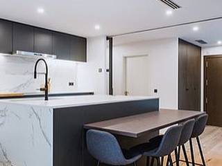 Reforma integral de una vivienda elegante en la zona alta de Barcelona, HELVETIC DESIGN PROPERTIES HELVETIC DESIGN PROPERTIES Cocinas modernas