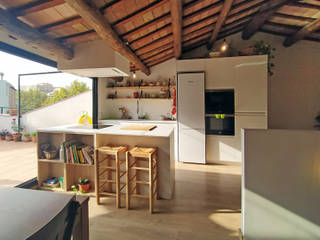 Remonta en Molins de Rei, ecoarquitectura ecoarquitectura Modern kitchen