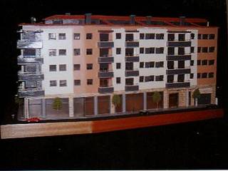 maqueta a escala de un edificio, construpi sl construpi sl Vườn phong cách Địa Trung Hải