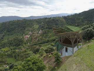 Shala de yoga - Akashaja: Yoga y desarrollo humano, IMZA Arquitectura IMZA Arquitectura Espaços comerciais Bambu Verde