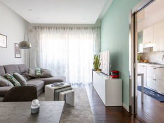 Ristrutturazione appartamento di 90mq a Roma, zona Ardeatino, Facile Ristrutturare Facile Ristrutturare Modern living room