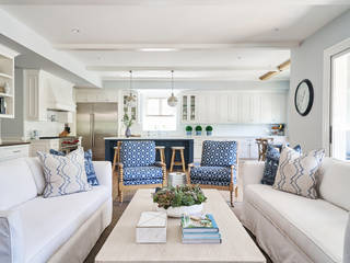 Pacific Palisades Family Room, Peltier Interiors Peltier Interiors Modern living room