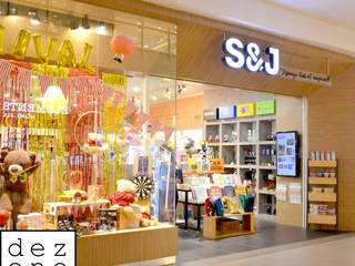 COMMERCIAL - RETAIL S&J GIFT STORE, Dezeno Sdn Bhd Dezeno Sdn Bhd Espaces commerciaux