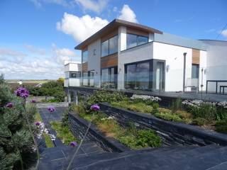 Seaside New-build Sustainable Property in Polzeath - Cornwall, Arco2 Architecture Ltd Arco2 Architecture Ltd Rumah tinggal