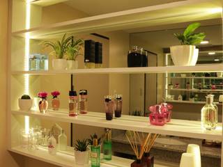 2 Bedroom Modern Tropical Condo , CIANO DESIGN CONCEPTS CIANO DESIGN CONCEPTS Tropical style bathrooms MDF