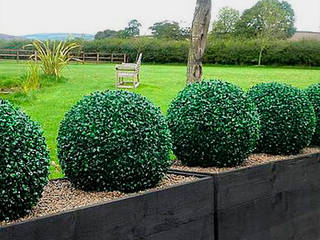 Create Little Green Space with Artificial Topiary Balls, Sunwing Industries Ltd Sunwing Industries Ltd Powierzchnie handlowe