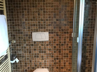 Helles Badezimmer, bad.de bad.de Rustic style bathroom