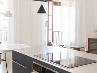 Reforma de vivienda en calle Sandoval (Casa BV), Plantea Estudio Plantea Estudio Scandinavian style kitchen