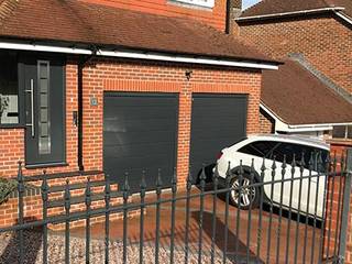 Steel Front Door & Garage Doors Install in Salisbury, Freelance Entry Solutions Freelance Entry Solutions Drzwi