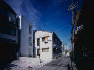 House-mobe, タカヤマ建築事務所 タカヤマ建築事務所 Casas modernas