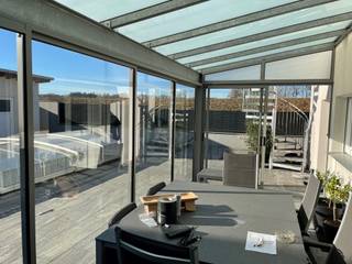 Terrassenüberdachung nachträglich mit Schiebetüren zugemacht, Schmidinger Wintergärten, Fenster & Verglasungen Schmidinger Wintergärten, Fenster & Verglasungen Anexos de estilo moderno