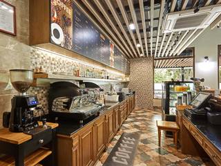 The M Cafe Phutthabucha, Modernize Design + Turnkey Modernize Design + Turnkey Modern dining room