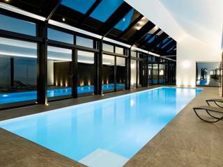 Indoor Pool, Pool im Garten Pool im Garten Piscina moderna