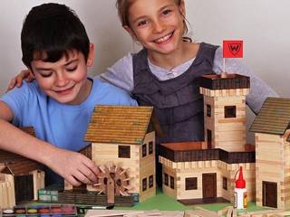 Costruzioni in Legno per bambini , ONLYWOOD ONLYWOOD Детская комнатa в классическом стиле Дерево