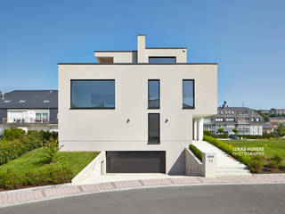 Einfamilienhaus in Niedrigenergiebauweise, LUKAS HUNEKE PHOTOGRAPHY LUKAS HUNEKE PHOTOGRAPHY Single family home