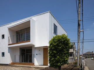茂呂山の家, SPACE DESIGN STUDIO SPACE DESIGN STUDIO Casas multifamiliares