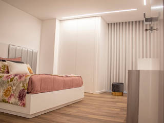 Iluminação Residencial, Plan-C Technologies Lda Plan-C Technologies Lda Phòng ngủ phong cách hiện đại