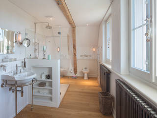 Badezimmer im Retro Stil, Traditional Bathrooms GmbH Traditional Bathrooms GmbH Badezimmer im Landhausstil