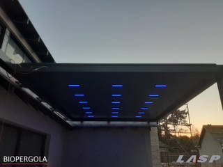 Impianto di illuminazione a led Luxy LASP, LASP LASP Nowoczesny balkon, taras i weranda