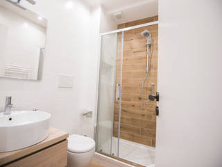 EsaHouse, Progetto Ristrutturare srl Progetto Ristrutturare srl Modern bathroom