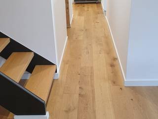 Renovación de suelos y escalera en madera de roble en dúplex, Mónparquet Mónparquet