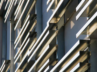 REFORMA Y AMPLIACIÓN DE INSTITUTO EN LUCENA, CÓRDOBA, Giudecca Arquitectos Giudecca Arquitectos Persianas