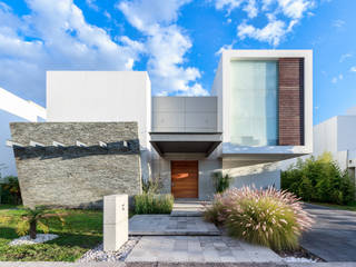 REGENCY 28, SANTIAGO PARDO ARQUITECTO SANTIAGO PARDO ARQUITECTO Rumah Modern