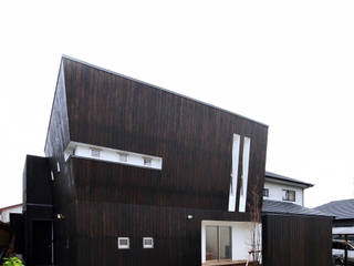 H-court（in八代）, 岩瀬隆広建築設計 岩瀬隆広建築設計 Wooden houses Wood Wood effect