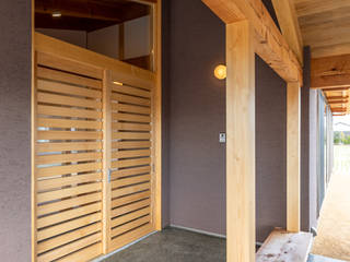 Ak-House okayama, 三宅和彦／ミヤケ設計事務所 三宅和彦／ミヤケ設計事務所 Koridor & Tangga Gaya Asia Kayu Wood effect