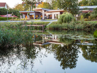 Haus am Fluss, van der Moga Photography van der Moga Photography İskandinav Evler Ahşap Ahşap rengi