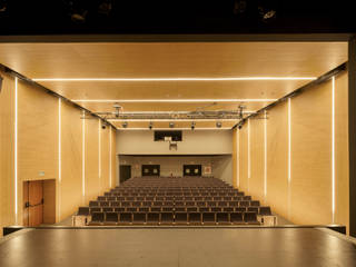 AUDITORIO EN BENALMÁDENA, Quark Arquitectura Quark Arquitectura Media room