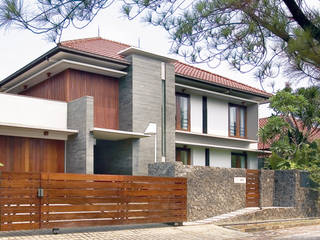 VMM Residence, BAMA BAMA Tropical style houses