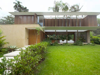 Cecília Mesquita Arquitetura 모던스타일 주택 우드 그레인