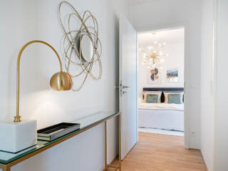 Nouveau Art D´éco, Cornelia Augustin Home Staging Cornelia Augustin Home Staging Nowoczesny korytarz, przedpokój i schody