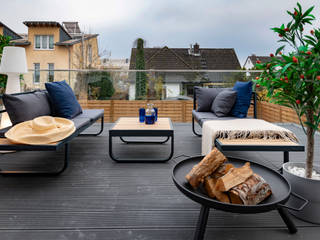 Nordic Simplicity, Cornelia Augustin Home Staging Cornelia Augustin Home Staging Balcone, Veranda & Terrazza in stile scandinavo