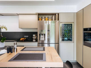minimalista, Interior Design Project Interior Design Project Modern kitchen Wood Beige
