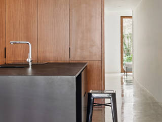 homify Modern style kitchen