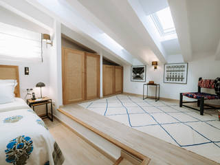 HOTEL ARTEMISIA, MENORCA, FAUS INTERNATIONAL FLOORING SLU FAUS INTERNATIONAL FLOORING SLU Mediterranean style bedroom