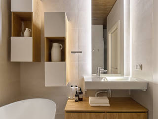 Реализованный проект в ЖК Черняховского., IvE-Interior IvE-Interior Bagno in stile mediterraneo