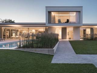 Moderne Poolvilla, Ekvard Baar Garden Design Ekvard Baar Garden Design 모던스타일 정원