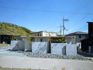 迷走する間仕切り壁の家 /House in Minoh-shinmachi, 藤原・室 建築設計事務所 藤原・室 建築設計事務所 Single family home Concrete