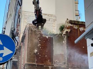 Demolizione di un palazzo storico nel centro di Bari, Studio Ing. Marco Pellegrini Studio Ing. Marco Pellegrini