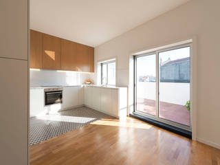 Remodelação interior de pequeno apartamento - LAPA, penas+villa arquitectos penas+villa arquitectos Kitchen