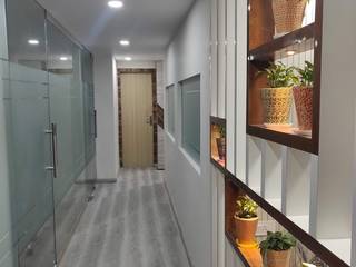 Lawyer's office in Defence Colony , New Delhi , Design Kreations Design Kreations Commercial spaces Plywood Grey