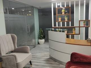 Lawyer's office in Defence Colony , New Delhi , Design Kreations Design Kreations Commercial spaces MDF White