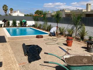 Construção de jardim em Azeitão, CatarinaGDesigns CatarinaGDesigns Jardins modernos